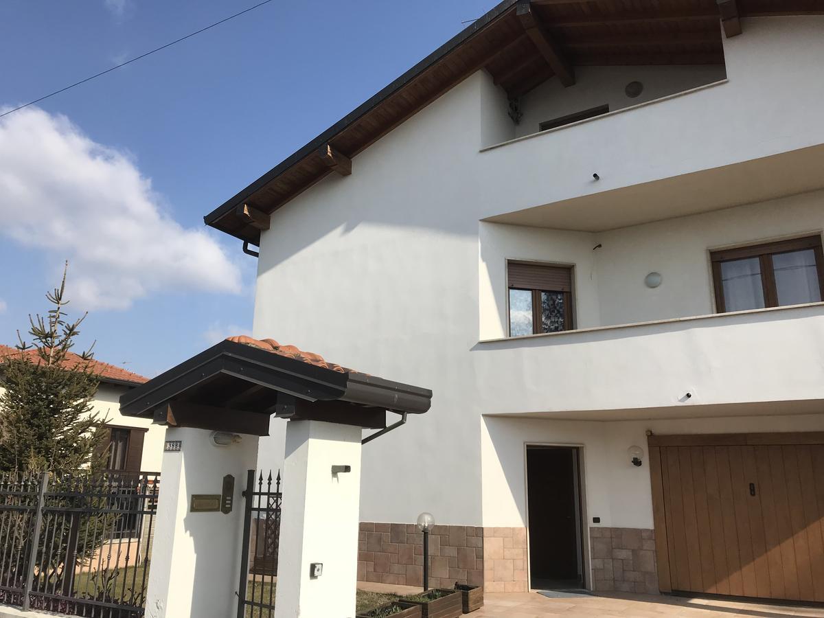 Color House Malpensa B&B Cassano Magnago Dış mekan fotoğraf